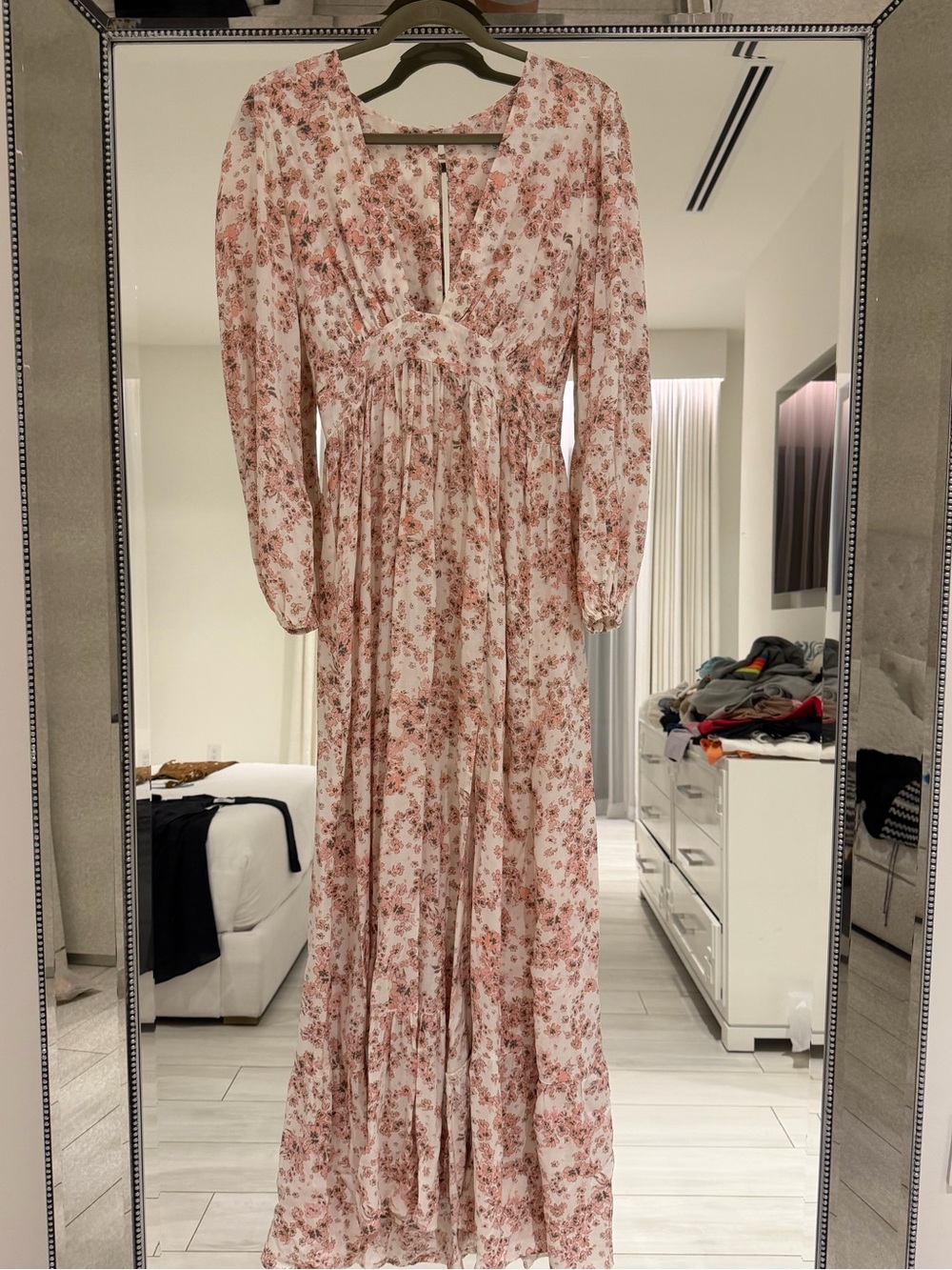 Stillwater Women's Floral Pink Maxi Dress with V-Neck